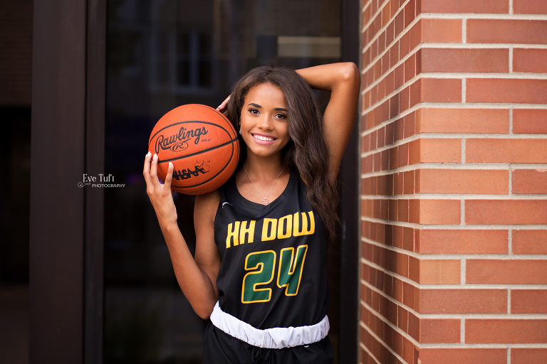 Pose Ideas for Basketball Senior Pictures - YouTube